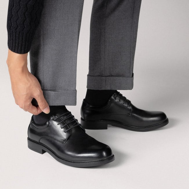 SHOP CLASSIC OXFORDS