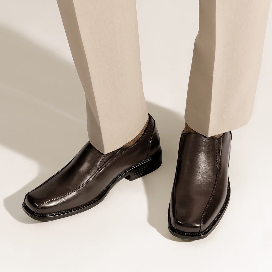 LOAFERS & SLIP-ONS