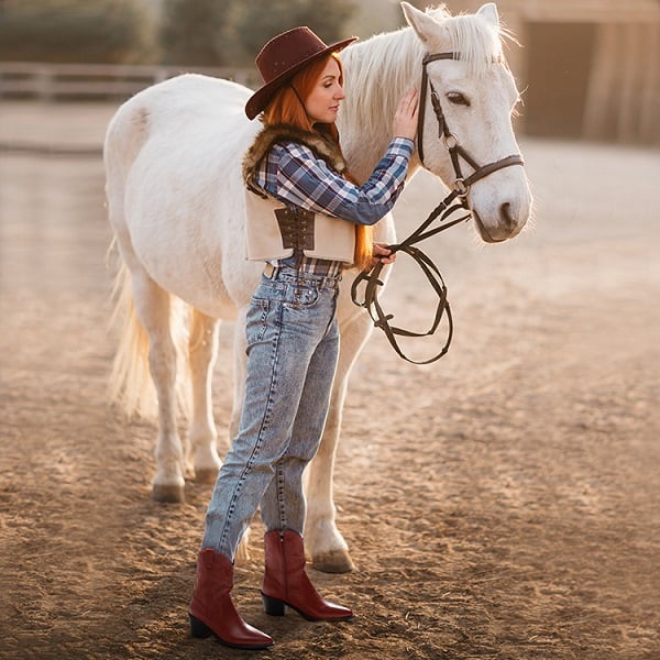 How To Style Cowgirl Boots with Jeans