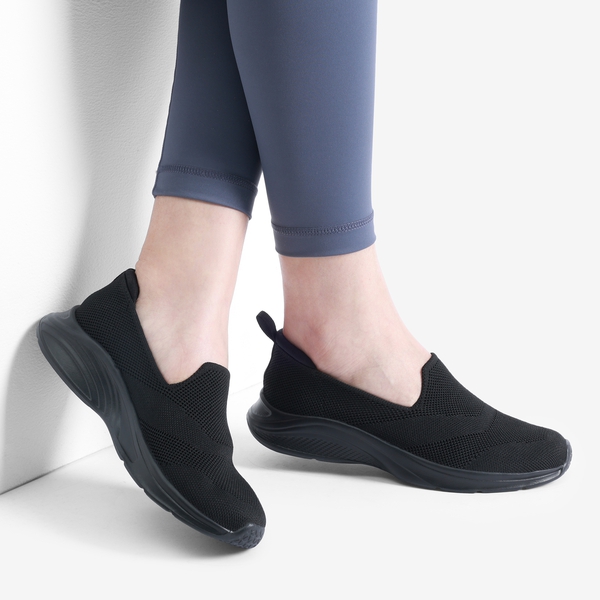 Most Comfortable All Black Shoes for All-Day Wear
