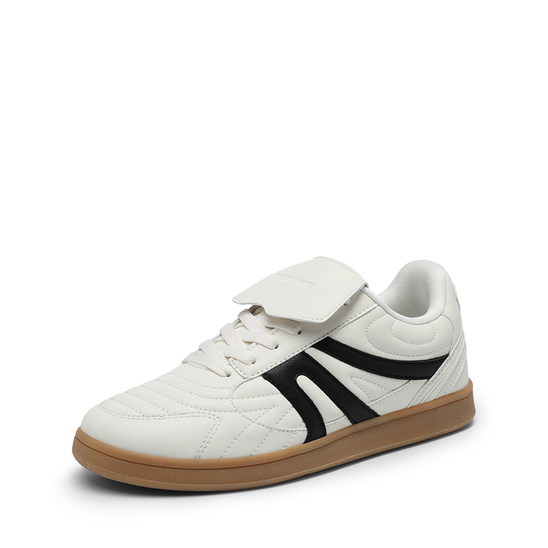 Women’s Fashion Statement Sneakers