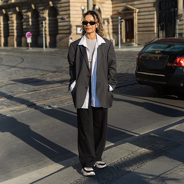 Black Pants Ladies Black Slip On Sneakers Black Dress Pants With Athletic  Shoes Outfits For Women (