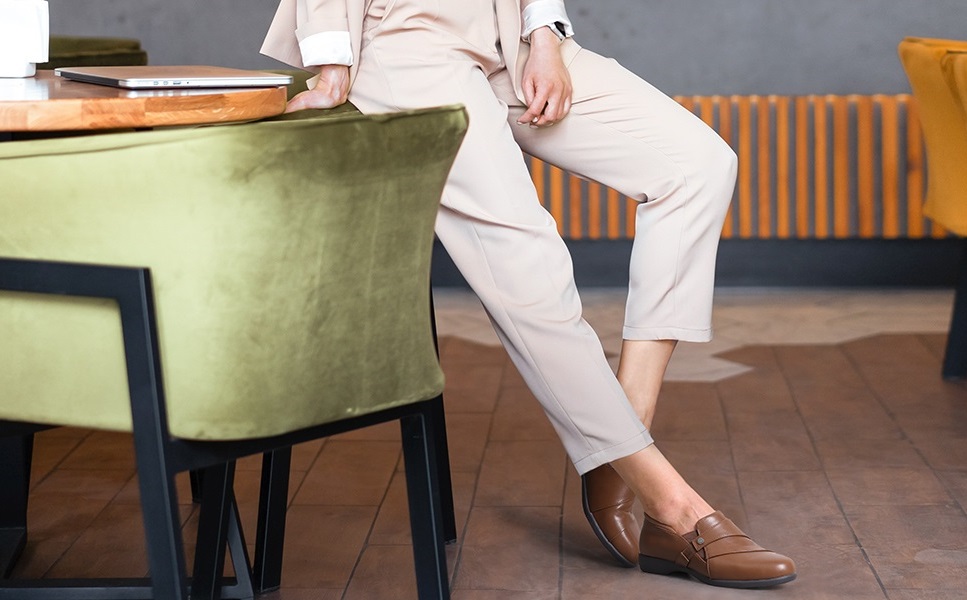 8 Best Shoes to Wear With Dress Pants For Women