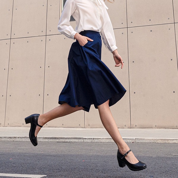 How to Style Mary Jane Shoes for Every Occasion