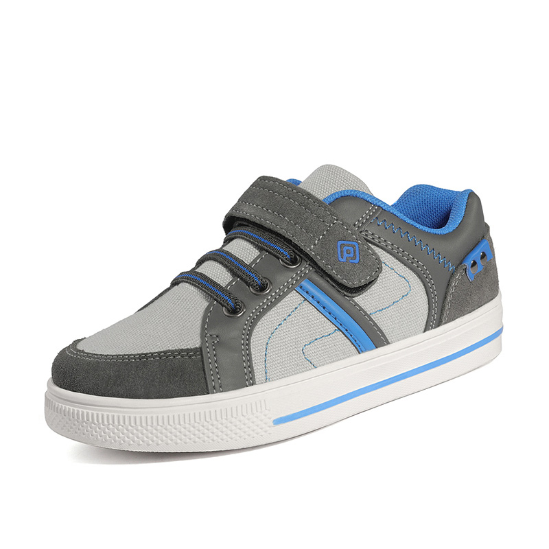 Hoe moeten sneakers voor kids zitten?. NL