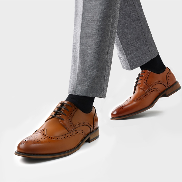 Men's PU Leather Wingtip Dress Shoes - BROWN - 6