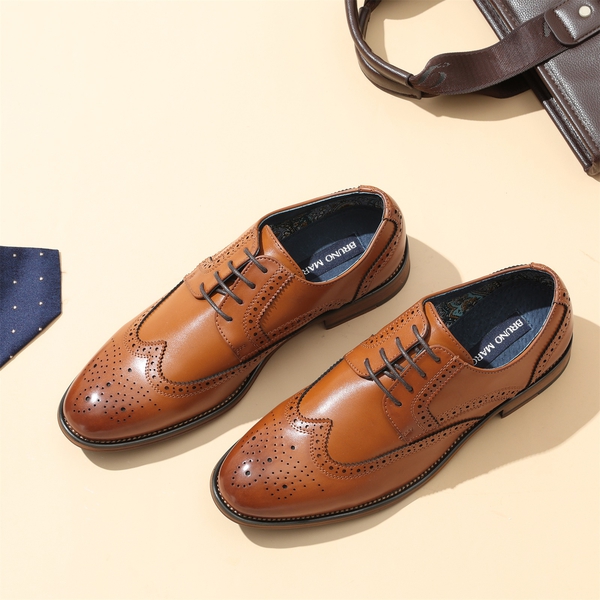 Men's PU Leather Wingtip Dress Shoes - BROWN - 8