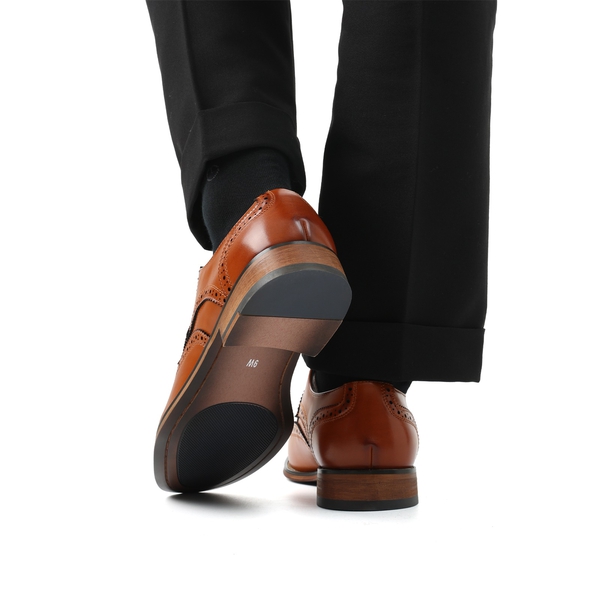 Men's PU Leather Wingtip Dress Shoes - BROWN - 7
