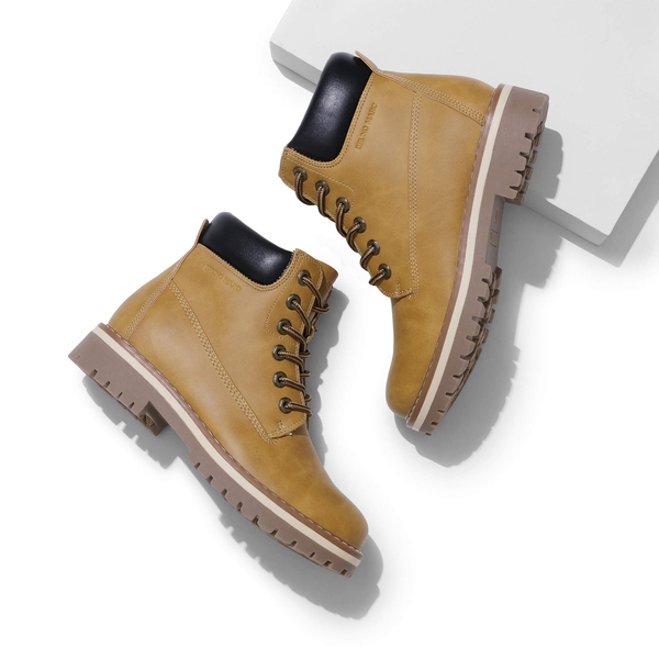 Women's Faux Fur Winter Boots - YELLOW - 7