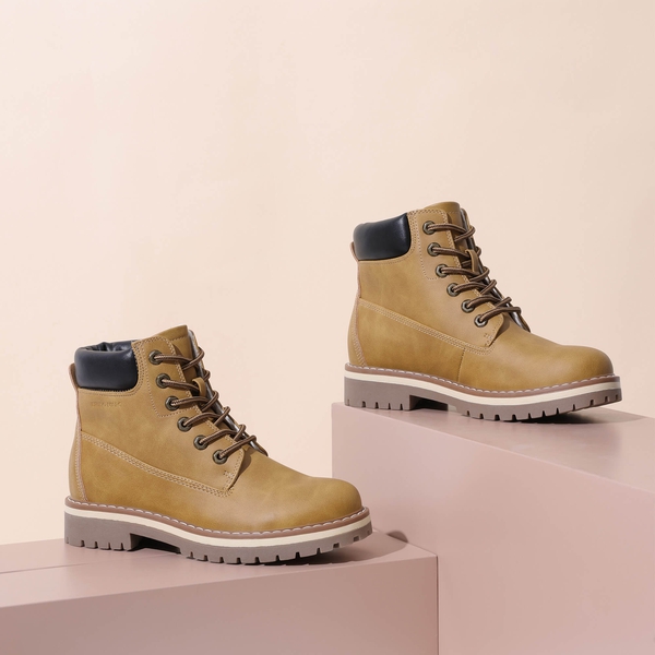 Women's Faux Fur Winter Boots - YELLOW - 8