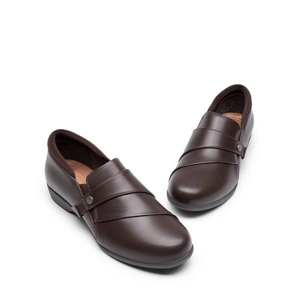 Comfortable Low Heel Slip-on Flats - BROWN - 6