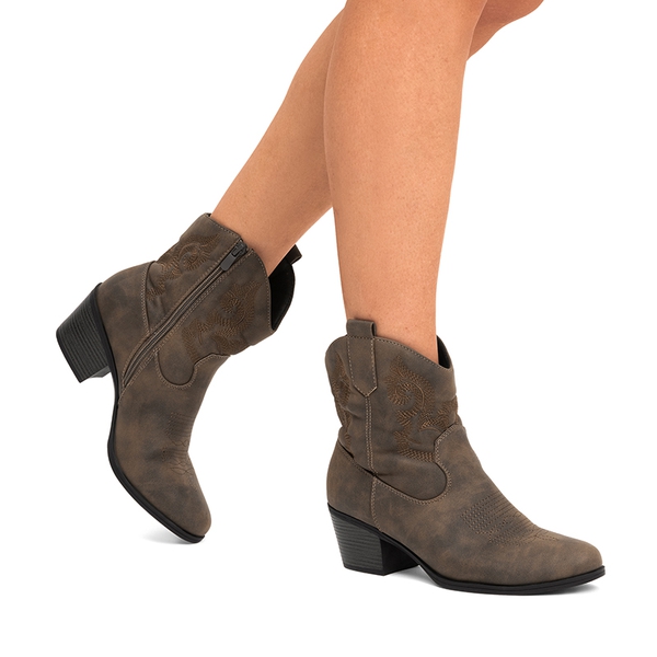 Embroidered Low Heel Cowgirl Ankle Boots - CAMEL - 1