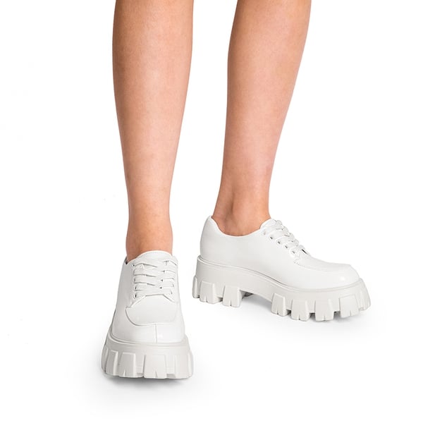 White platform oxfords 2025