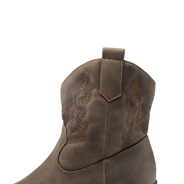 Embroidered Low Heel Cowgirl Ankle Boots - CAMEL - 6