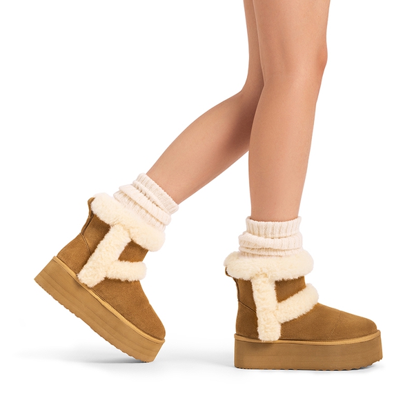 [FuzzyChic  Plush Platform] Thick-soled Fluffy Snow Boots - CHESTNUT - 1