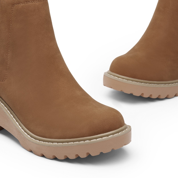  Lug Outsole Pull-On Chelsea Boots  - CAMEL-NUBUCK - 5