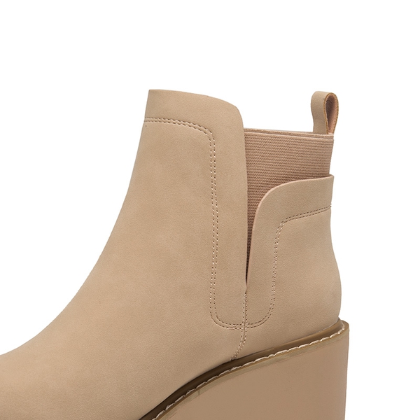  Lug Outsole Pull-On Chelsea Boots  - BEIGE-NUBUCK - 7