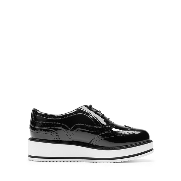 Women’s Wingtip Oxford Sneakers - BLACK-PAT - 5
