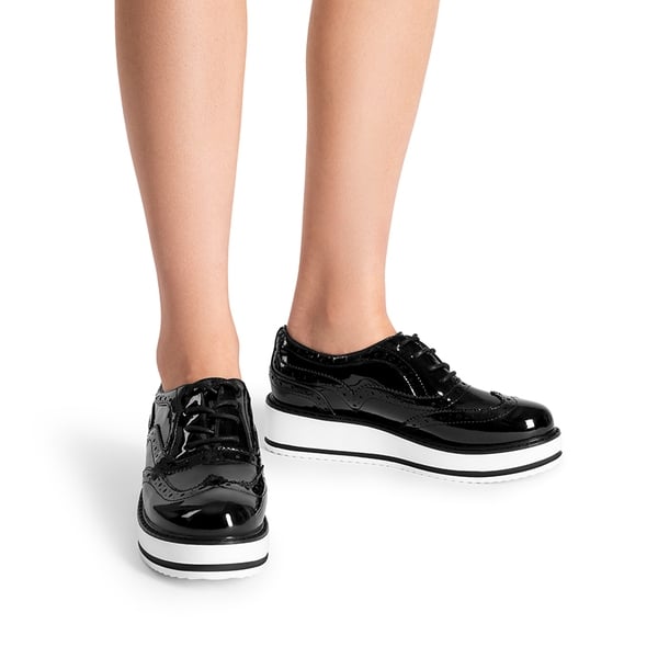 Women’s Wingtip Oxford Sneakers - BLACK-PAT - 2