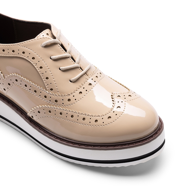 Women’s Wingtip Oxford Sneakers - NUDE-PAT - 6