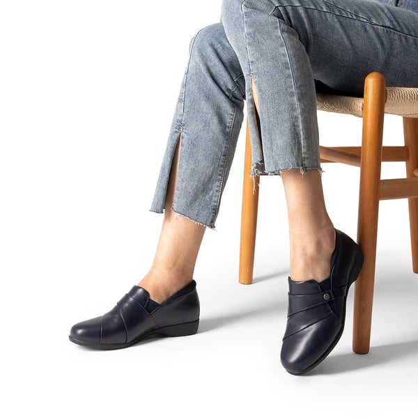 Ergonomic Slip-On Vegan Leather Flats - NAVY - 7