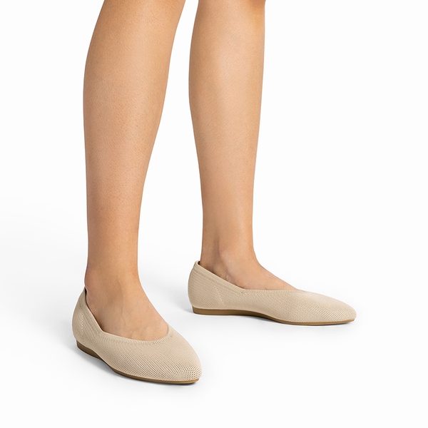 Women's Pointed Toe Knit Slip-On Flats - NUDE - 7