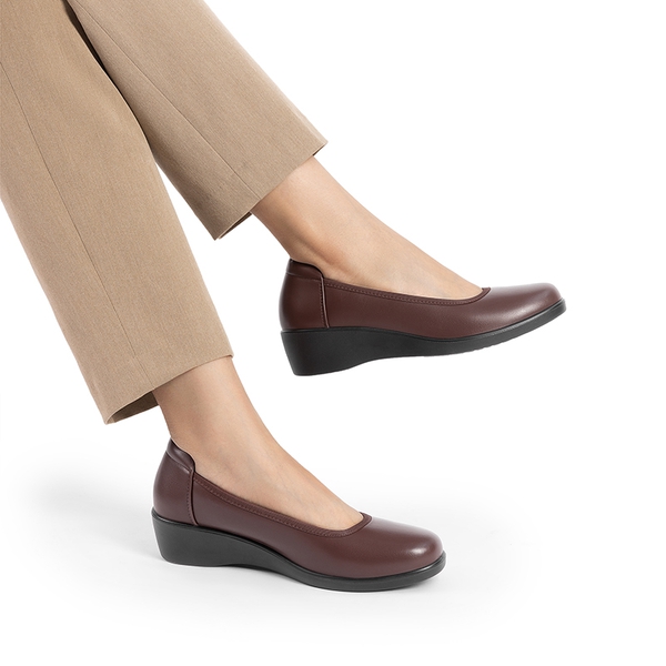 Women's Sustainable Wedge Heel Pumps - BROWN - 6