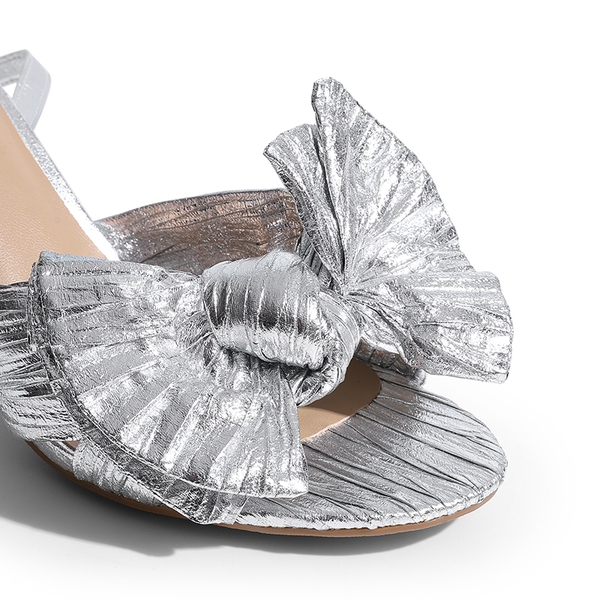 Ankle Strap Bow Block Heel Sandals - SILVER - 4