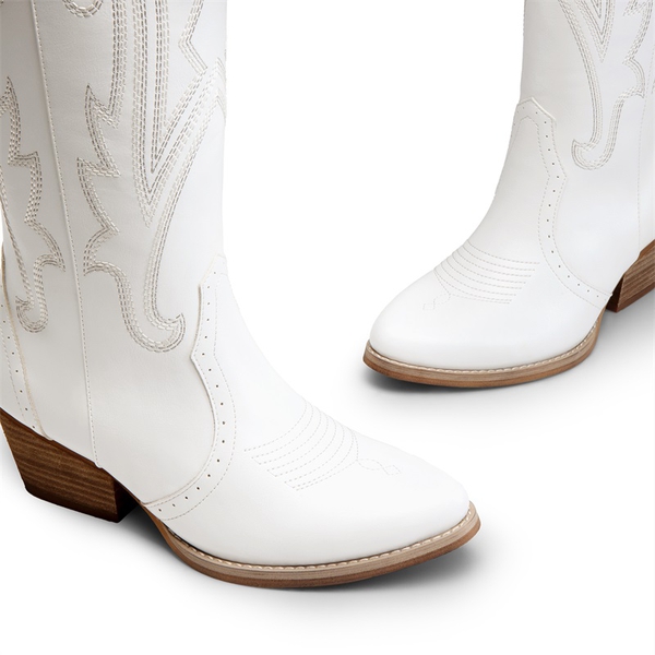 Women’s Mid Heel Western Style Boots - WHITE - 3