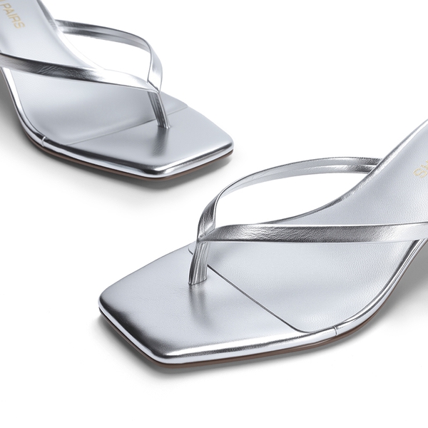 Women’s Kitten Heel Flip Flops - SILVER - 4