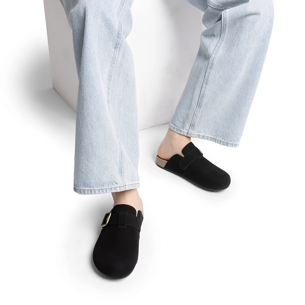 Women’s Adjustable Faux Suede Clogs - BLACK - 6