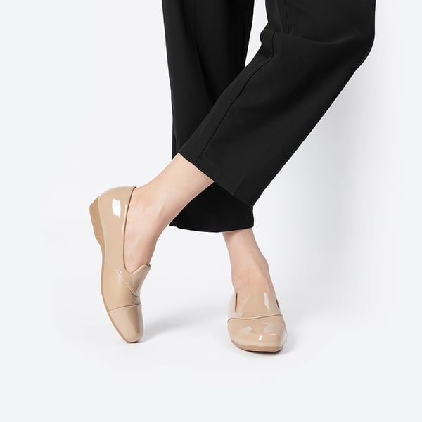 Women’s Wide Fit Elastic Loafers - NUDE - 7