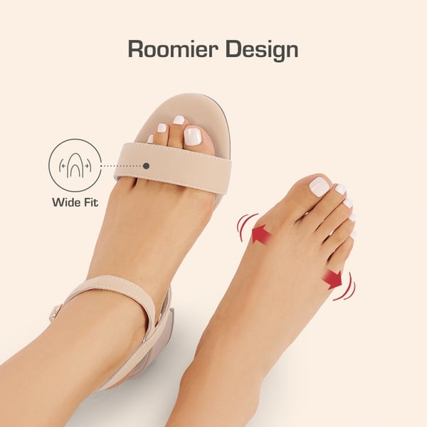 Women’s Wide-Toe Single-Strap Block Heel Sandals - NUDE - 6