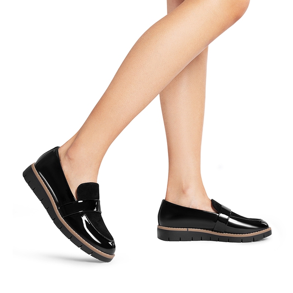 Women’s Classic Vegan Leather Loafers - BLACK-PAT - 7