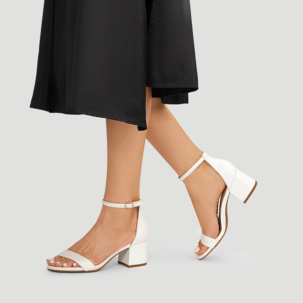 Women’s Wide-Toe Adjustable Buckle Low-Heel Sandals - WHITE - 6