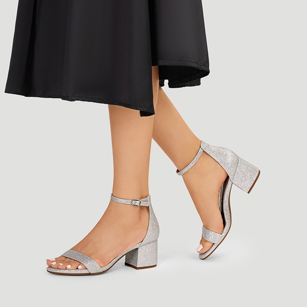 Women’s Wide-Toe Adjustable Buckle Low-Heel Sandals - SILVER - 6