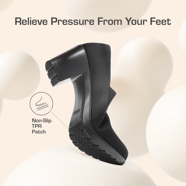 Comfortable Round Toe Block Heel Pumps - BLACK SUEDE - 4