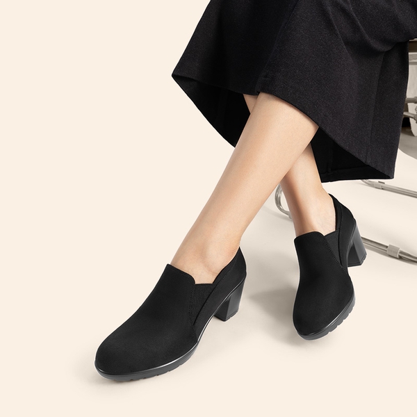 Comfortable Round Toe Block Heel Pumps - BLACK SUEDE - 7