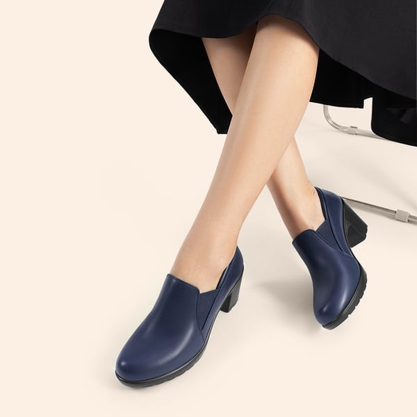 Comfortable Round Toe Block Heel Pumps - NAVY - 6