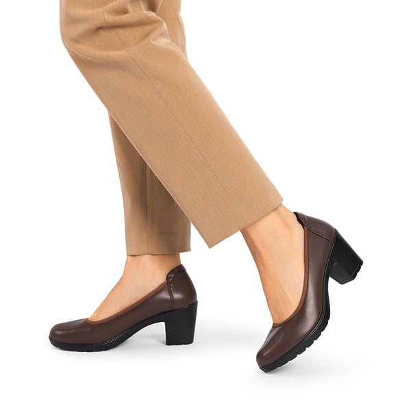 [Stand All Day Pumps] Edena Chunky Low Block Heel Pumps - BROWN - 7