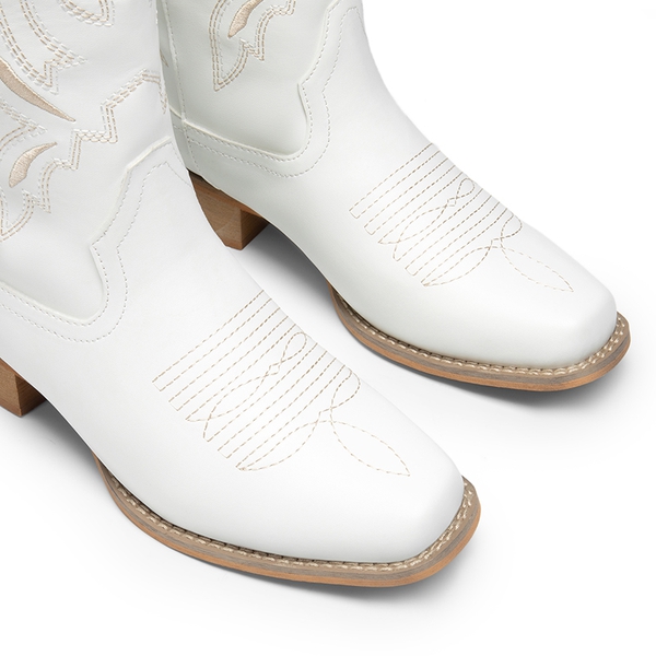 Wide-calf Square Toe Embroidered Cowboy Boots - WHITE - 6