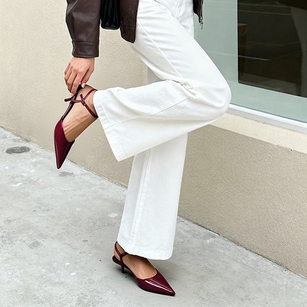 Women’s Pointed Toe Kitten Heels - BURGUNDY - 2