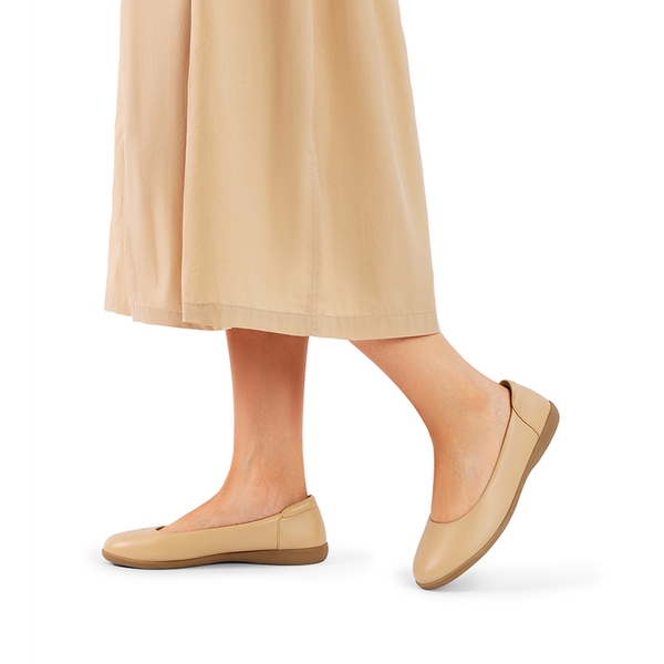 Ascenelle Comfortable Round Toe Ballet Flats - NUDE - 1