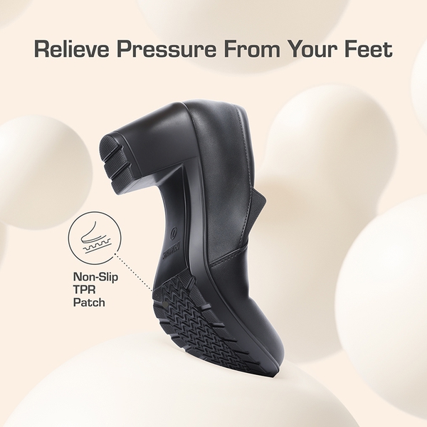 Wide Width Comfortable Round Toe Block Heel Pumps - BLACK - 6