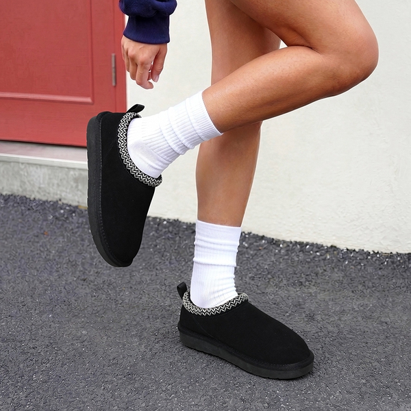 Women's Suede Fluffy Lined Slippers - BLACK - 2