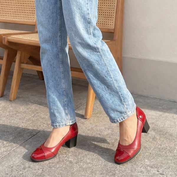 Ascenelle Comfortable Low-Heel Memory Foam Pumps - RED - 2
