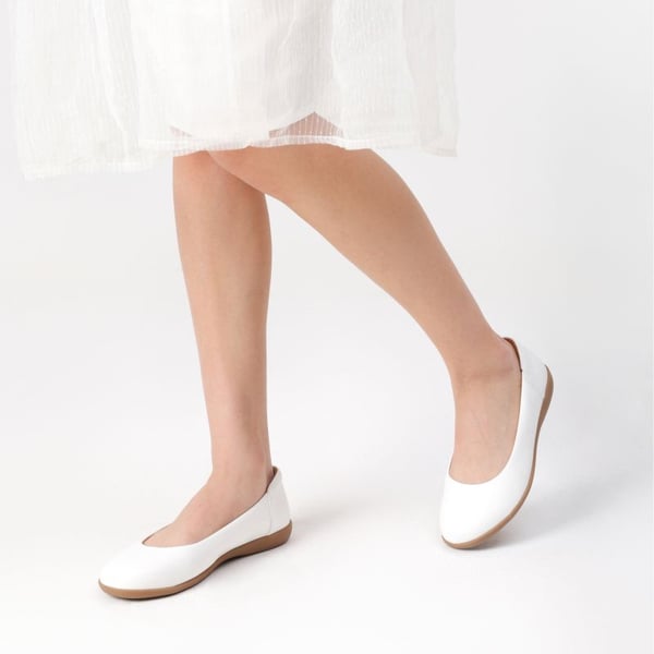 Womans white flats deals