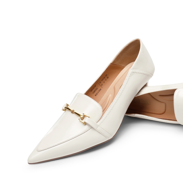 Horsebit Detail Pointed Toe Kitten Heel Pumps - WHITE PU - 3