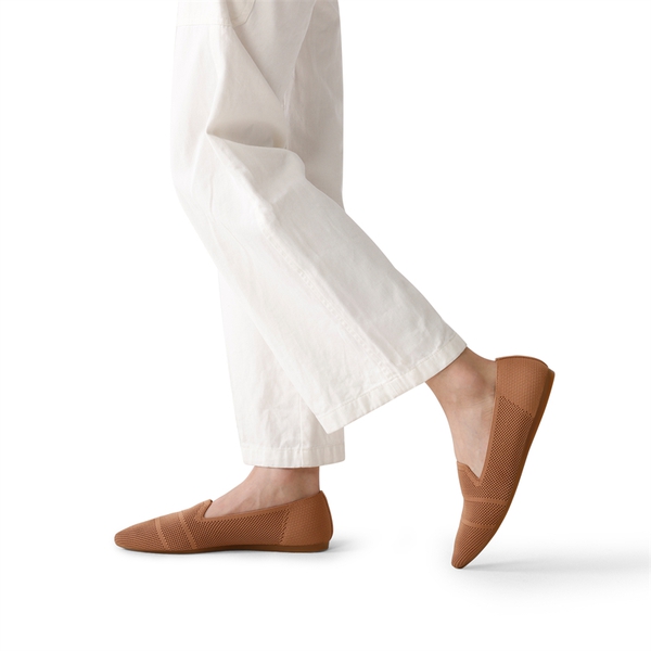 Pointed Toe Comfortable Knit Loafers - TAN - 1