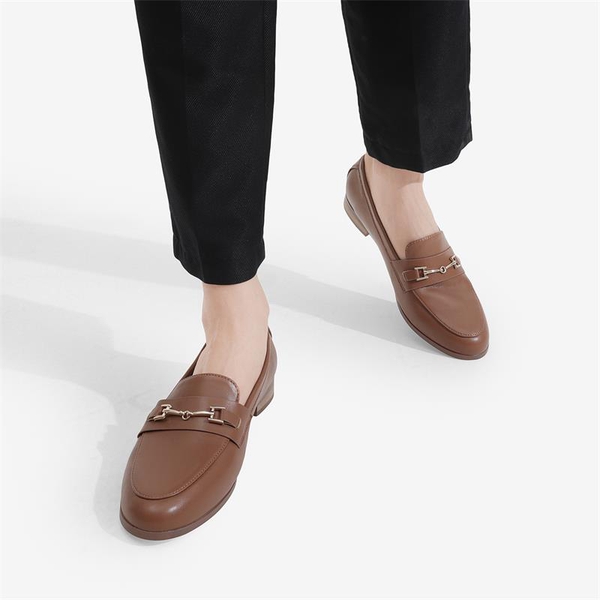 light brown dress shoes women's Women's Camel Leather Derby Shoes: Handmade Lace-Up Oxfords